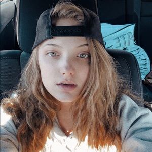 Meet your Posher, Danica